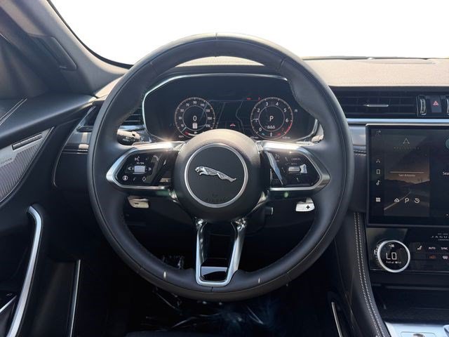 Used 2026 Jaguar F-PACE R-Dynamic S AWD/4WD image 13