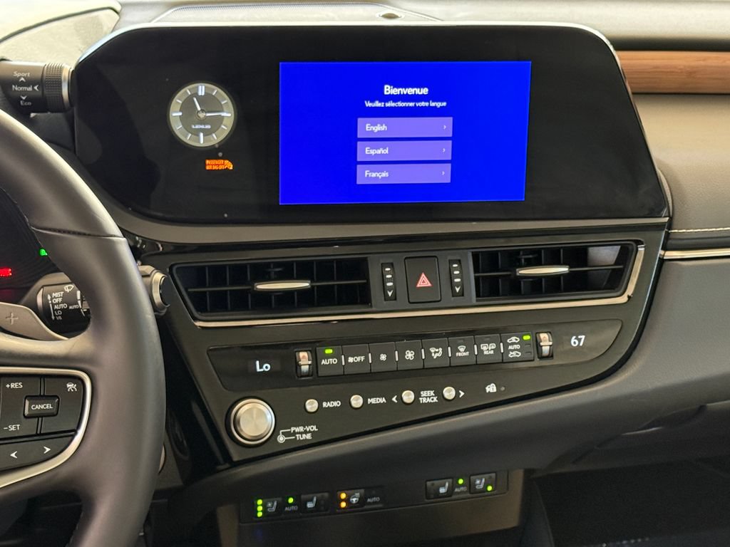 Certified 2023 Lexus ES 300h w/ Premium Package FWD image 13
