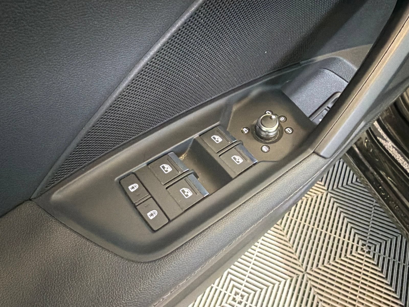 Used 2024 Audi A3 2.0T Premium FWD image 13