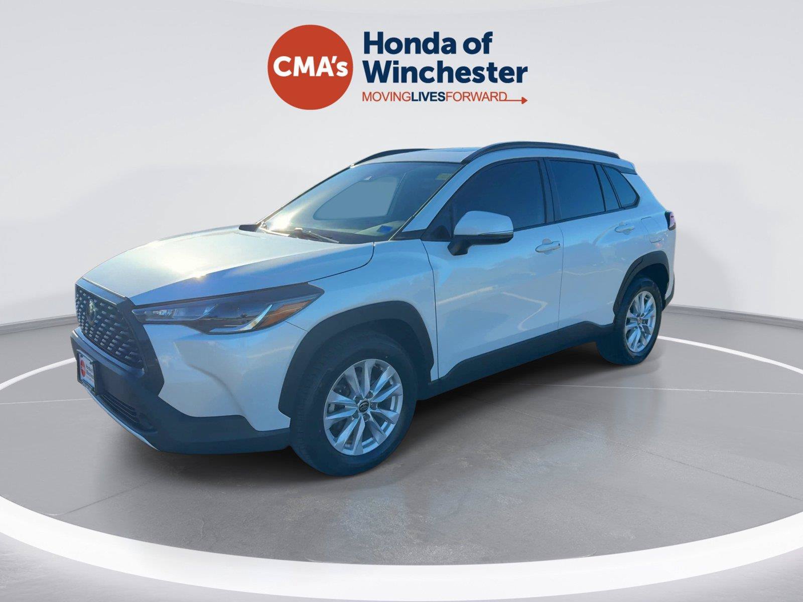 Used 2022 Toyota Corolla Cross LE w/ Moonroof Package AWD/4WD image 4
