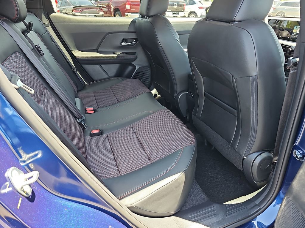 Used 2025 Nissan Kicks SR FWD image 15