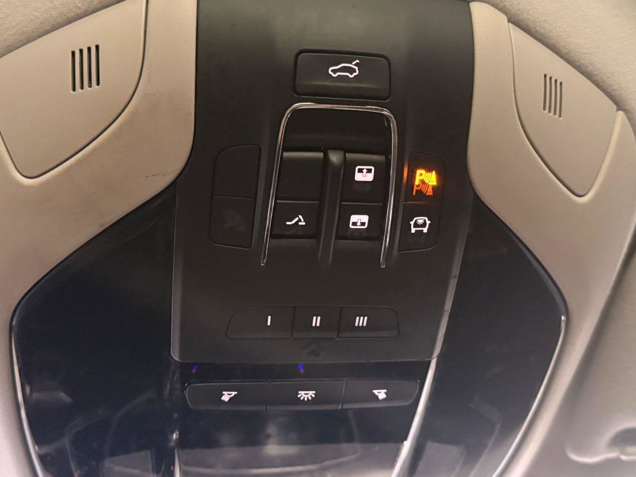 Used 2020 Maserati Ghibli S Q4 AWD/4WD image 36