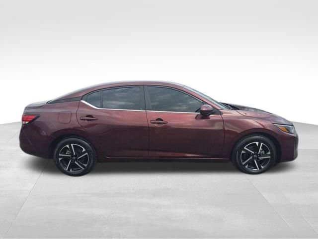 Used 2024 Nissan Sentra SV image 7