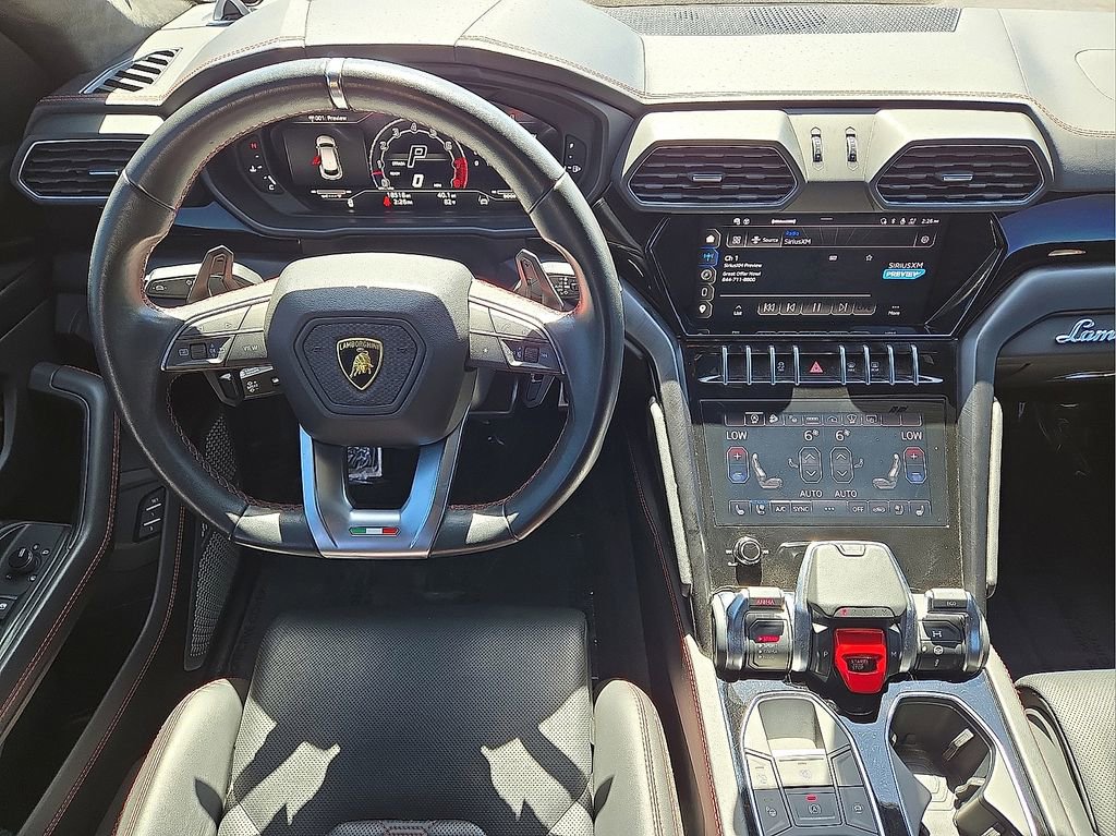 Used 2024 Lamborghini Urus S image 18