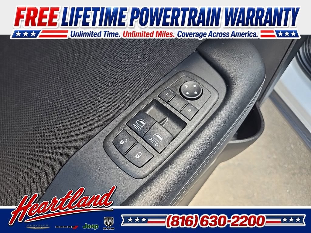 Used 2022 Dodge Challenger GT w/ Blacktop Package AWD/4WD image 33