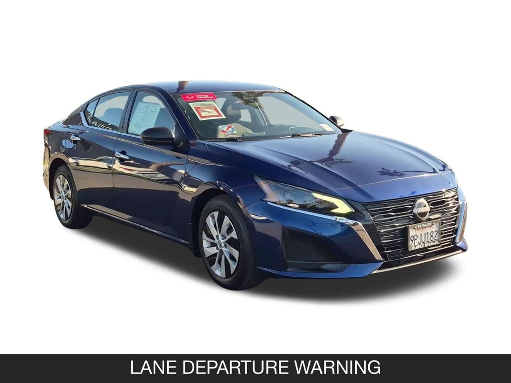 Certified 2024 Nissan Altima 2.5 S FWD image 2