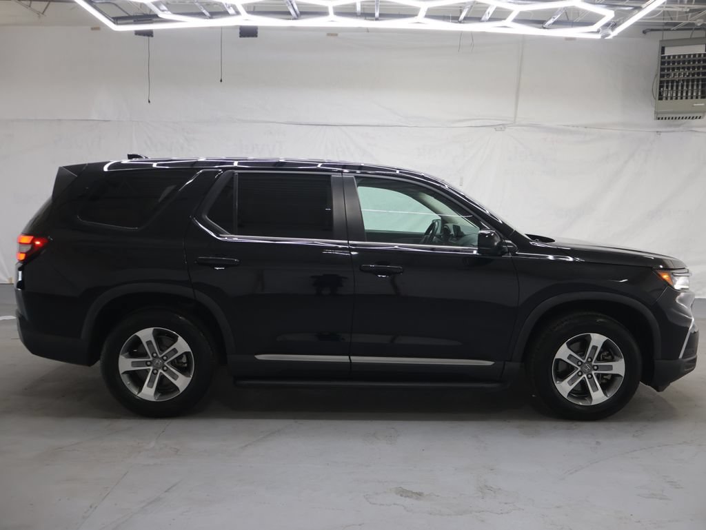 Used 2023 Honda Pilot EX-L image 8