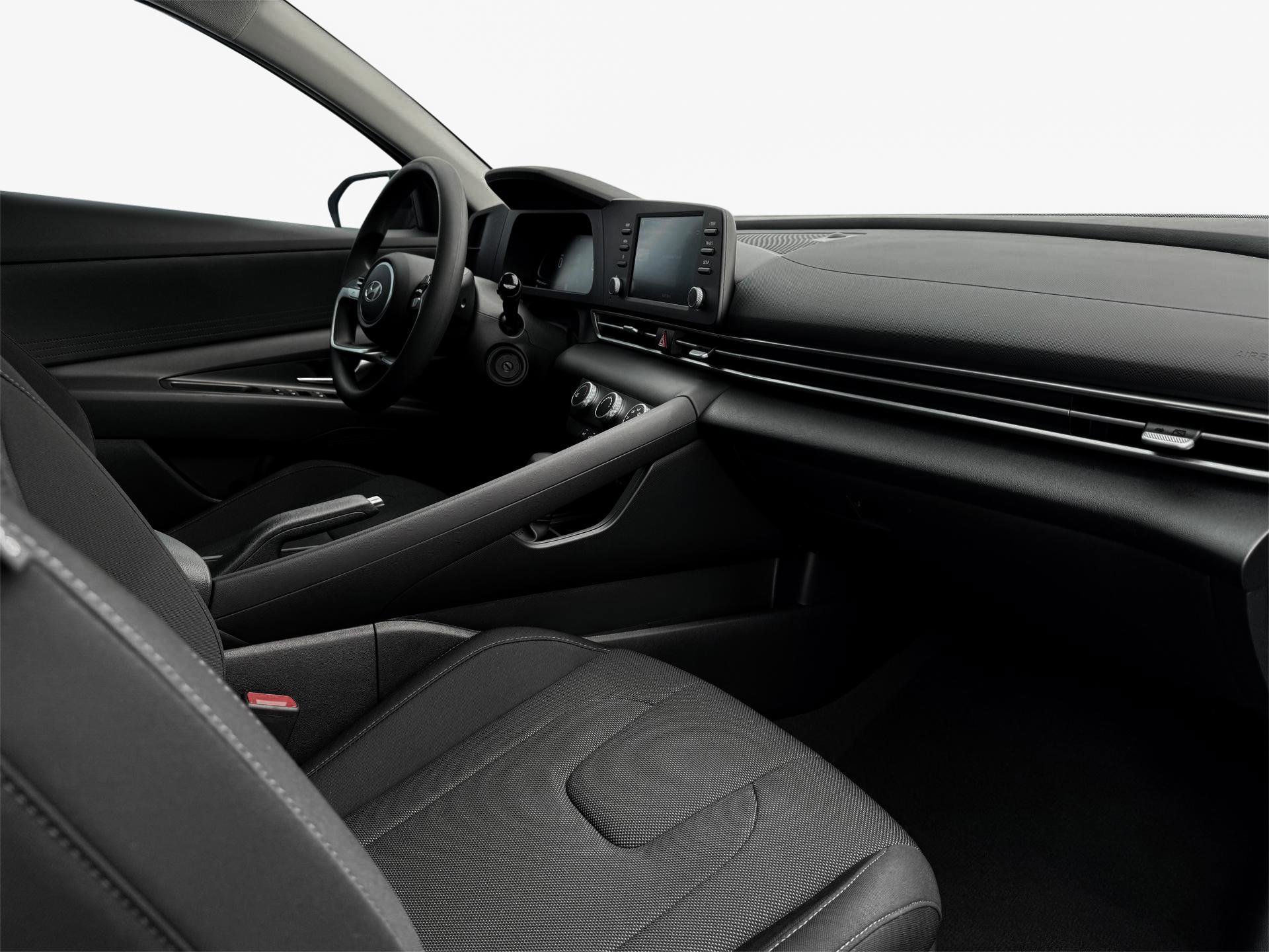 New 2025 Hyundai Elantra SE image 15