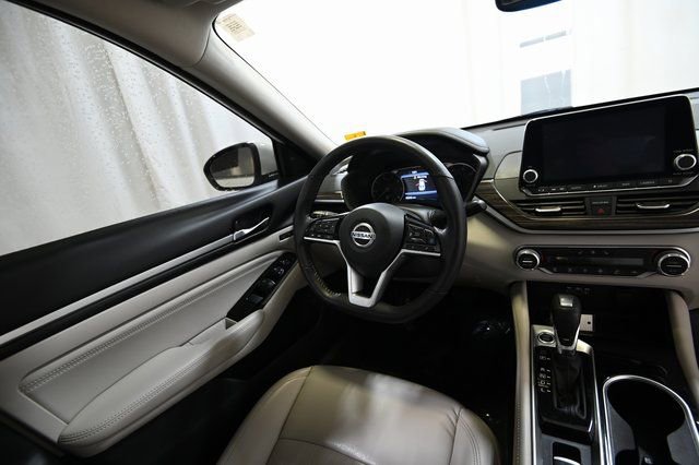 Used 2021 Nissan Altima 2.5 Platinum image 27