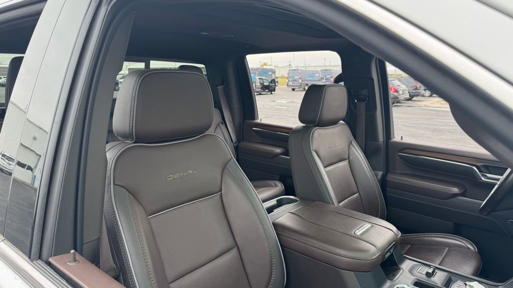 Used 2024 GMC Sierra 2500 Denali w/ Technology Package AWD/4WD image 21