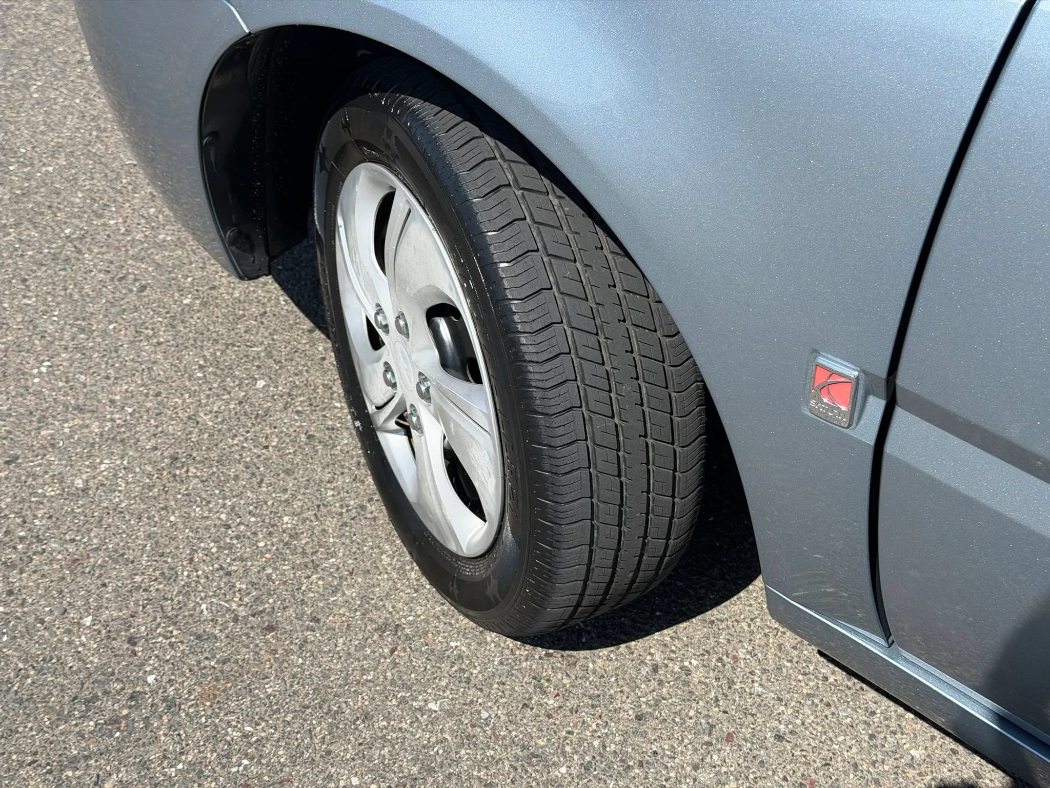 Used 2003 Saturn ION Level 2 FWD image 8