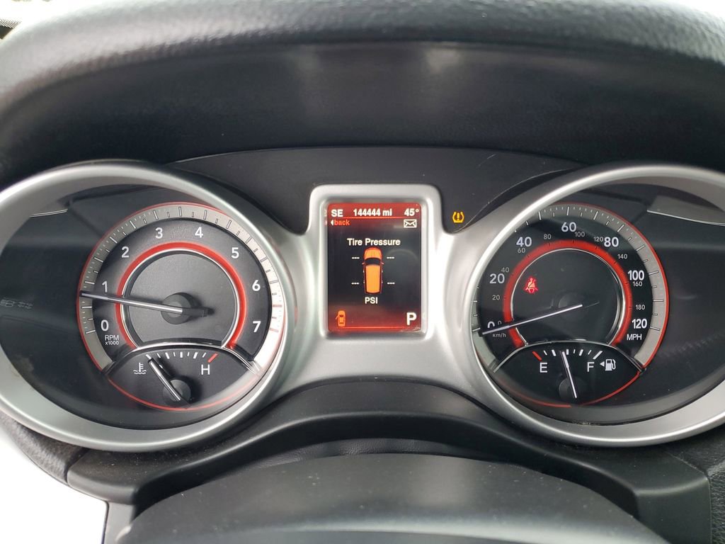 Used 2014 Dodge Journey SXT w/ Quick Order Package 22C FWD image 11