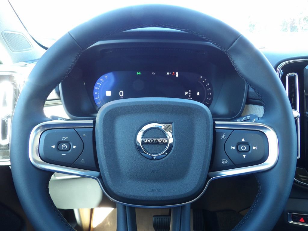 New 2026 Volvo XC40 B4 Core w/ Climate Package image 14