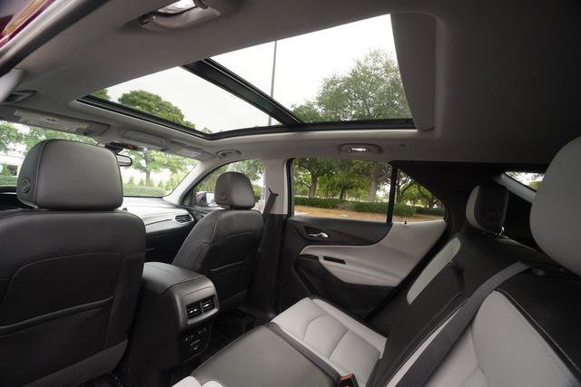 Used 2020 Chevrolet Equinox Premier FWD image 25