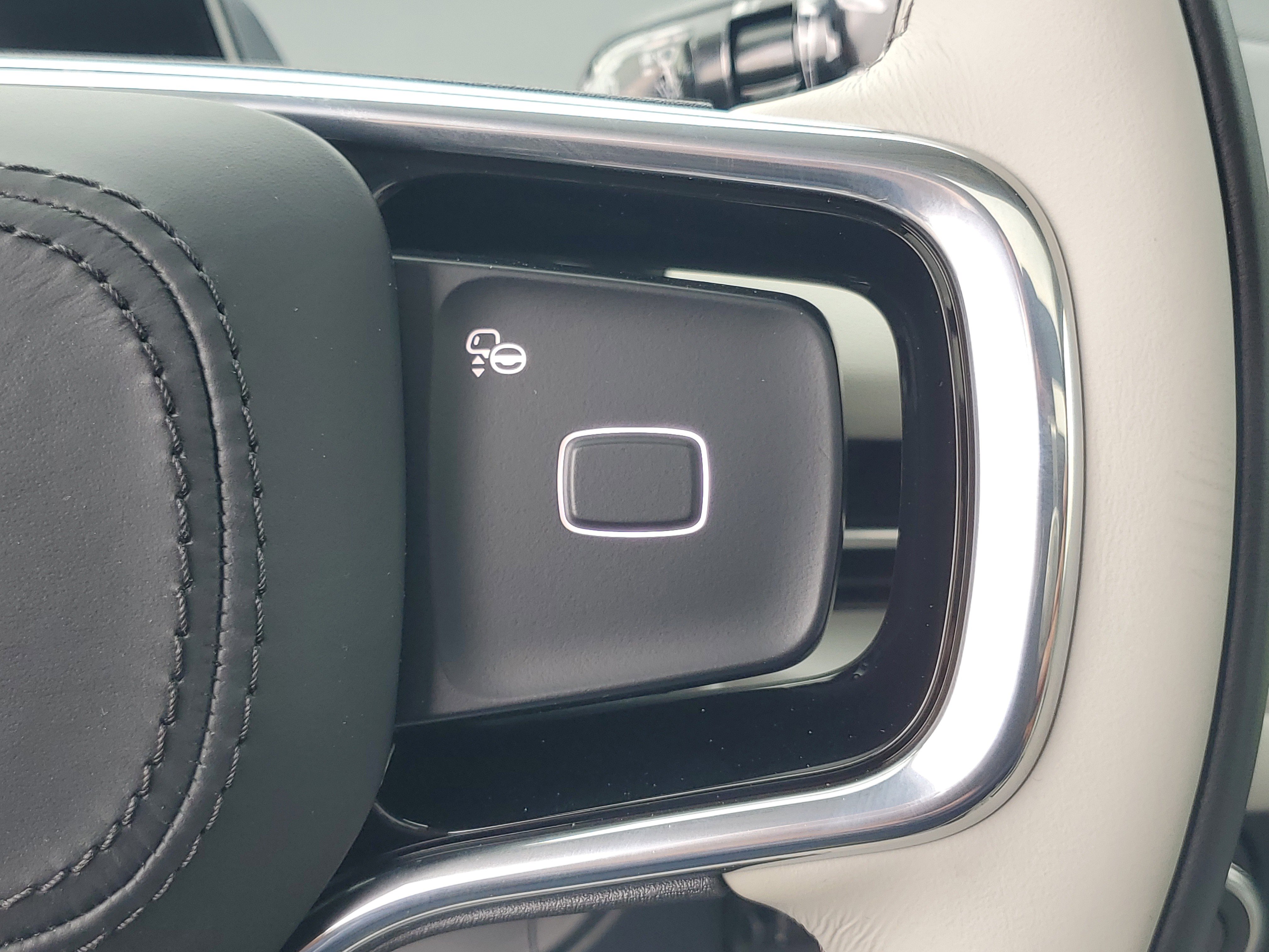 New 2026 Lincoln Navigator Reserve AWD/4WD image 18