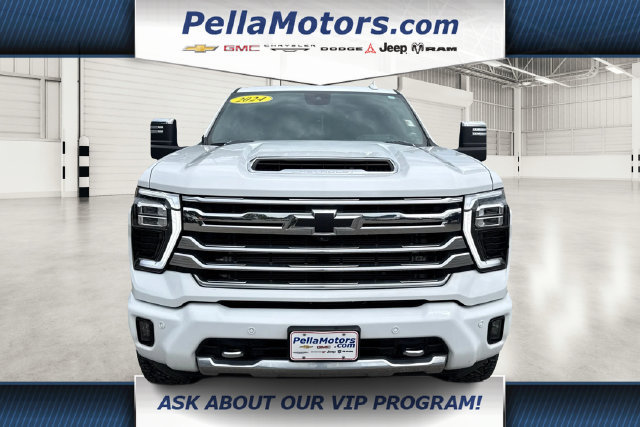 Used 2024 Chevrolet Silverado 3500 High Country w/ High Country Premium Package AWD/4WD image 7