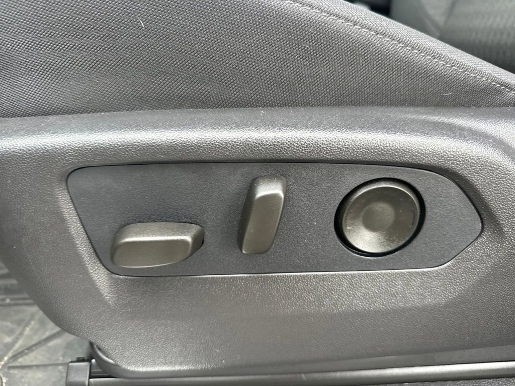 Used 2026 Chevrolet Silverado 1500 RST w/ RST Select Package image 16