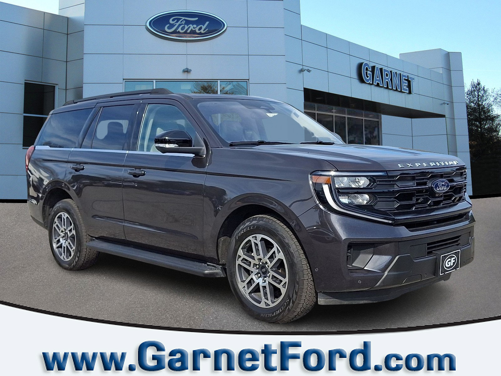 Certified 2025 Ford Expedition Active AWD/4WD image 1