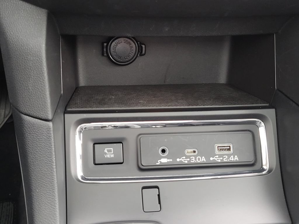 Used 2026 Subaru Ascent Limited AWD/4WD image 27