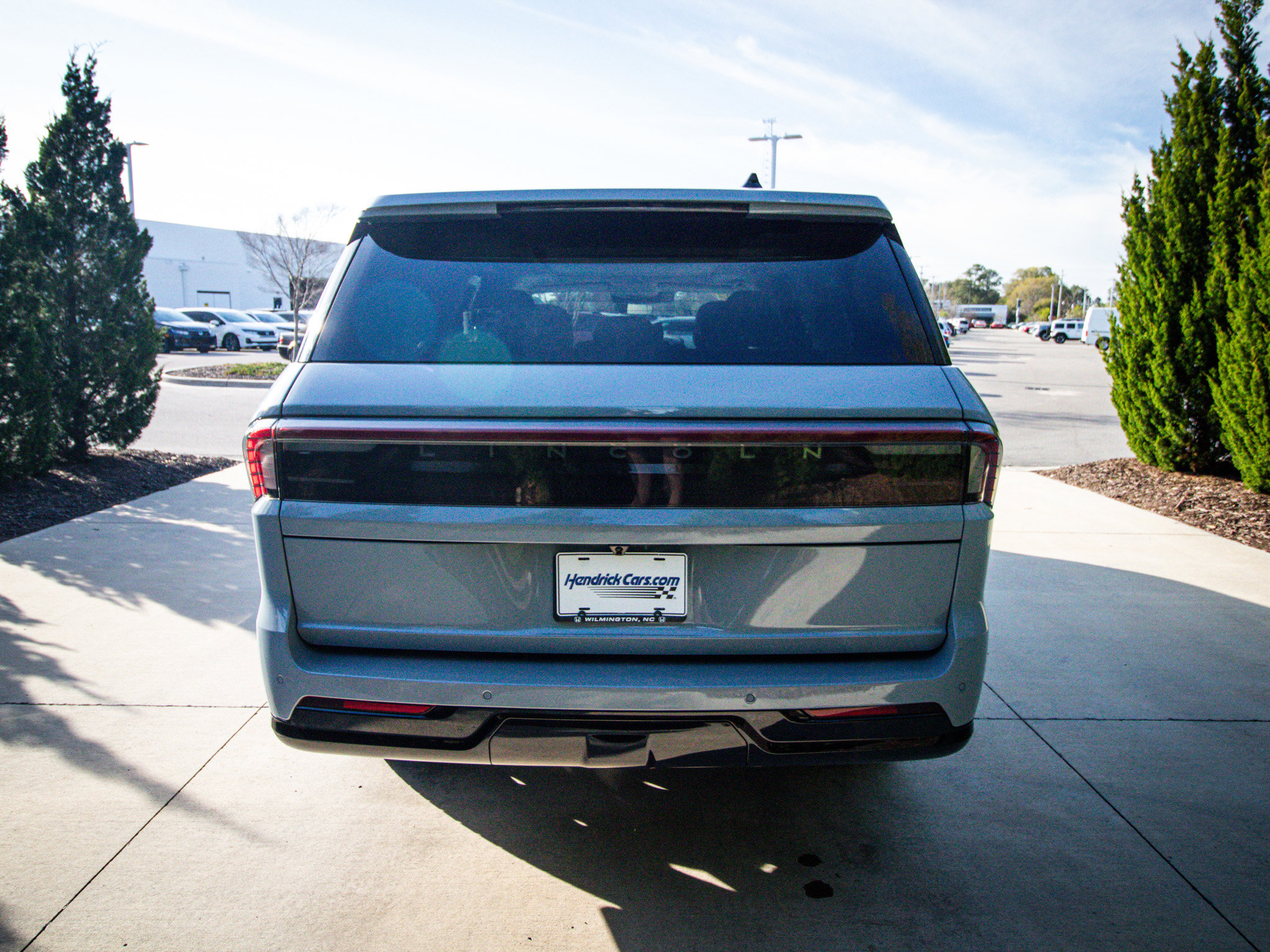 Used 2025 Lincoln Navigator Reserve image 9
