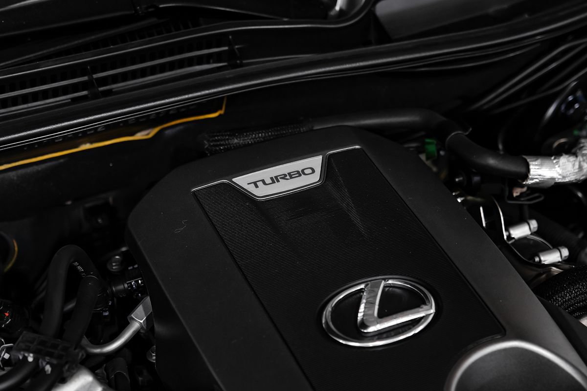 Used 2018 Lexus IS 300 F Sport w/ F Sport Package RWD image 61