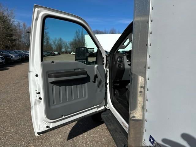 Used 2012 Ford F550 XL w/ Payload Upgrade Pkg image 10