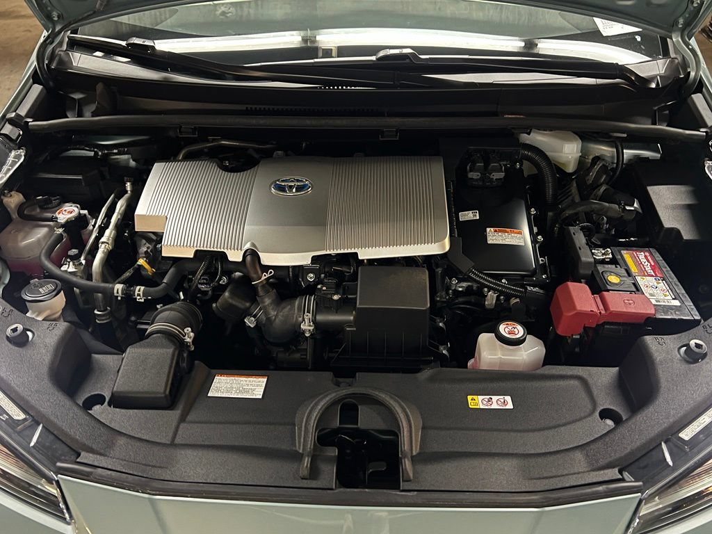 Certified 2022 Toyota Prius LE FWD image 38
