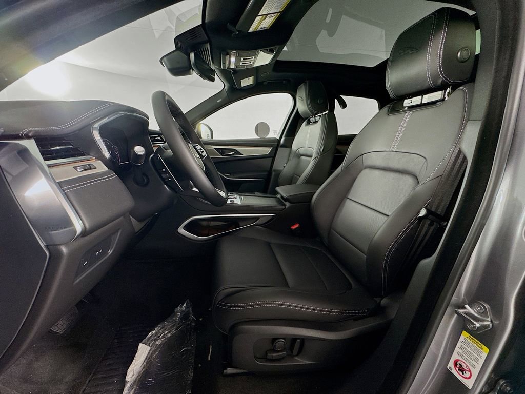 New 2026 Jaguar F-PACE R-Dynamic S image 20