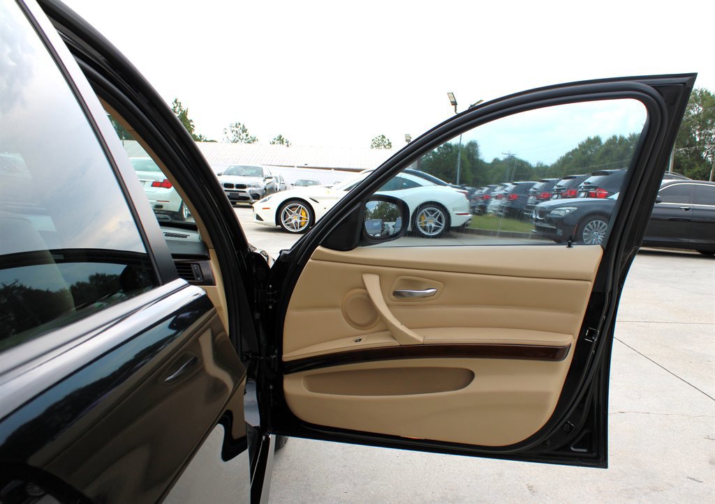 Used 2011 BMW 328i xDrive Sedan image 21