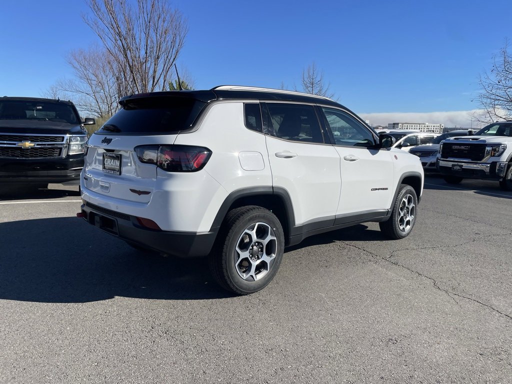 Used 2022 Jeep Compass Trailhawk w/ Trailhawk Elite Group image 8