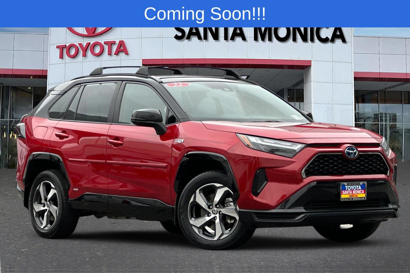 Used 2022 Toyota RAV4 SE w/ Weather & Moonroof Package