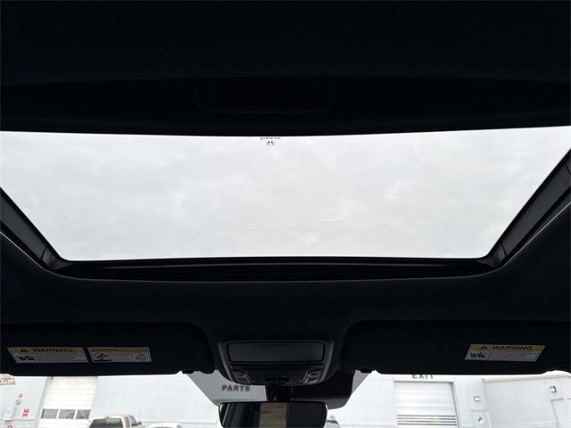 Used 2025 Honda Ridgeline Black Edition image 17