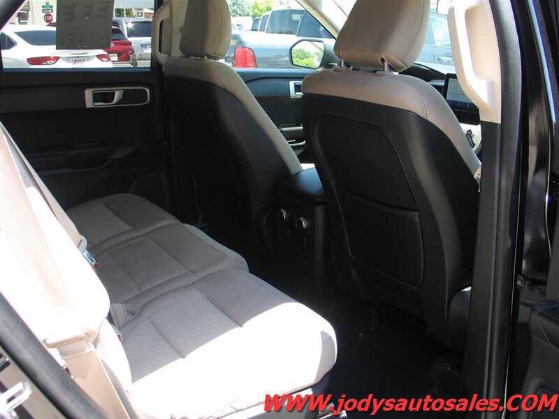 Used 2020 Ford Explorer 4WD w/ Class III Trailer Tow Package image 25