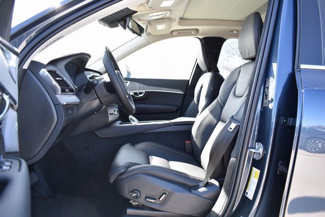 Used 2025 Volvo XC90 B6 Ultra w/ Lounge Package image 14
