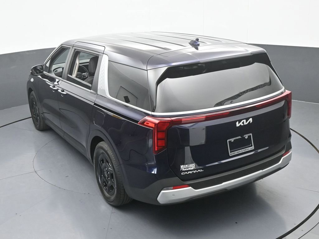 Used 2025 Kia Carnival image 53
