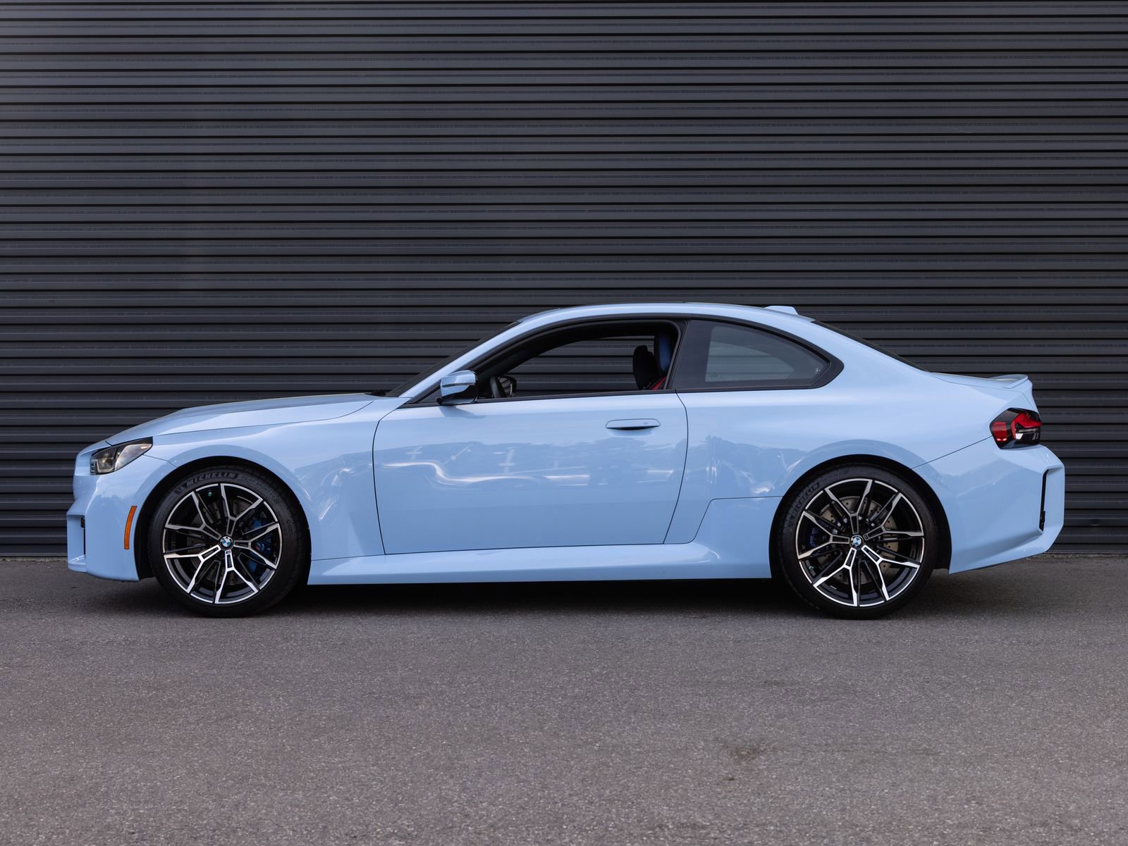 Used 2024 BMW M2 w/ Lighting Package image 2