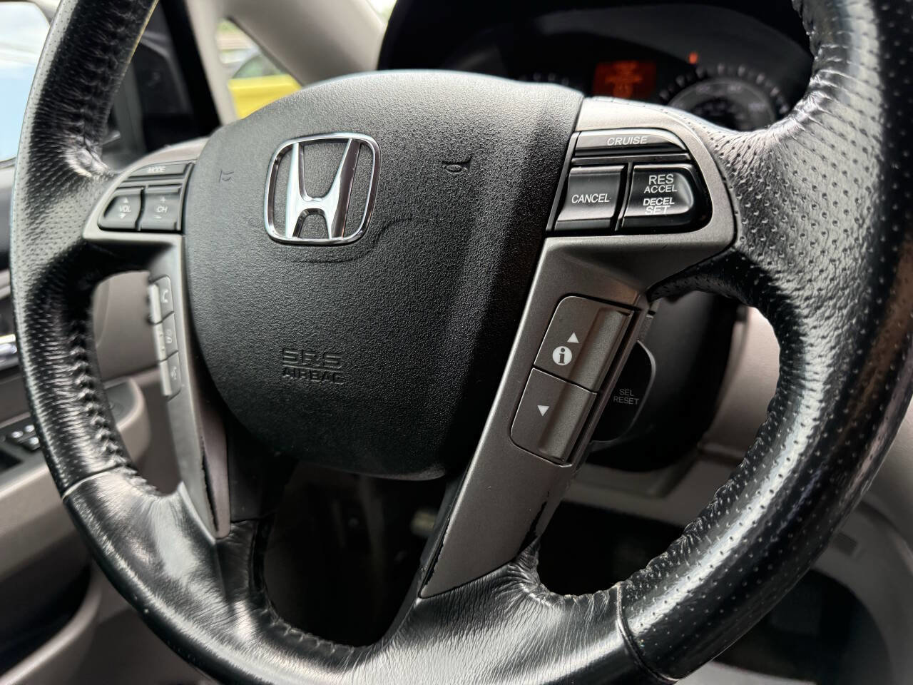 Used 2015 Honda Odyssey Touring Elite image 31