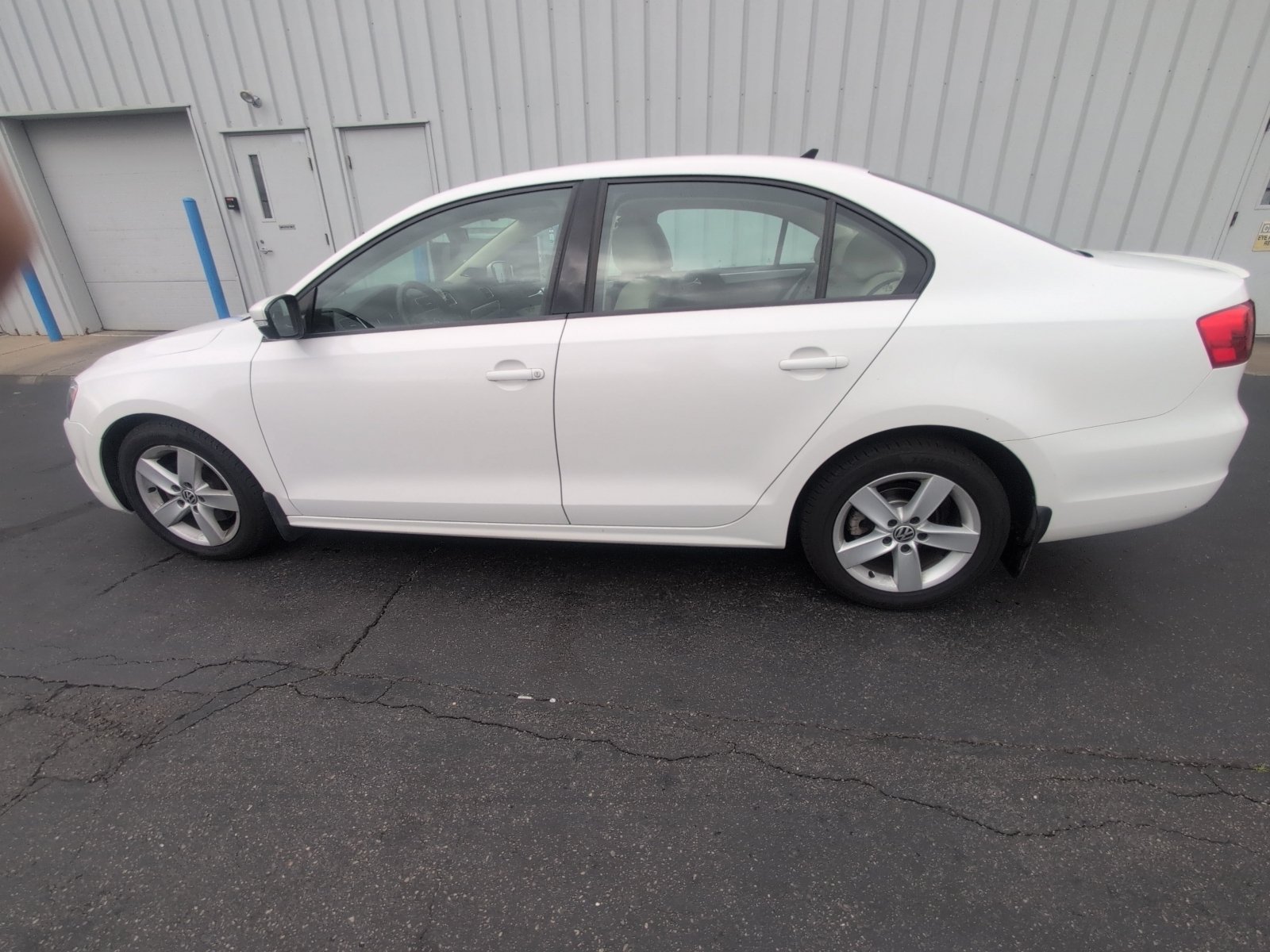 Used 2012 Volkswagen Jetta TDI FWD image 12