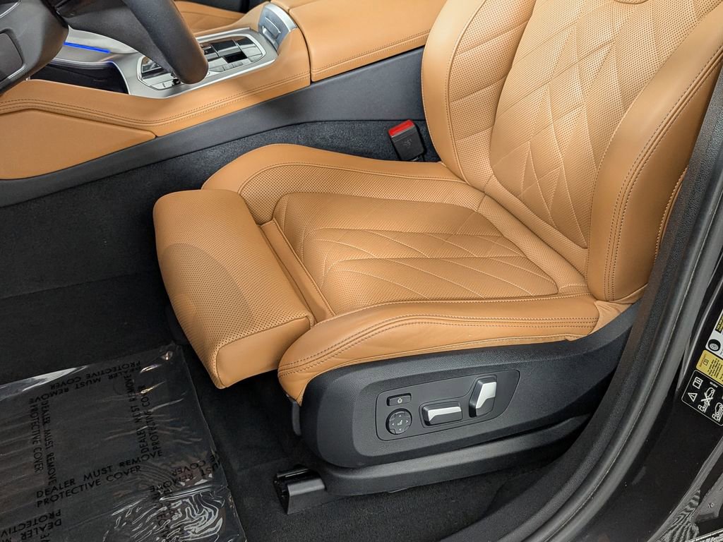 Certified 2023 BMW X6 xDrive40i w/ Climate Comfort Package image 21