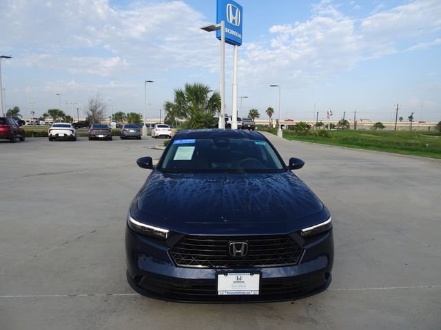Used 2024 Honda Accord EX image 2
