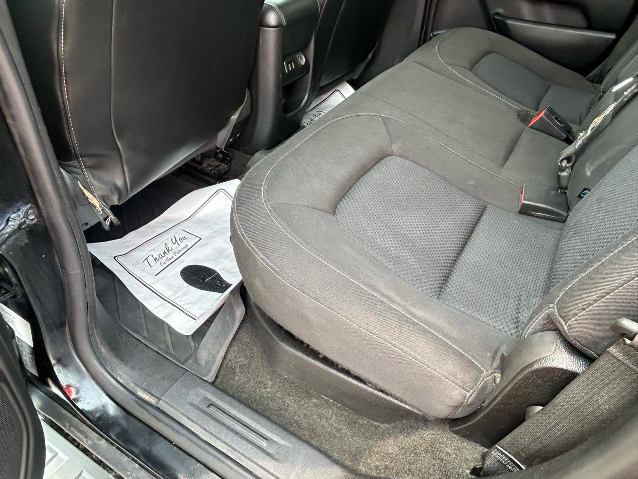 Used 2017 Chevrolet Colorado LT AWD/4WD image 9