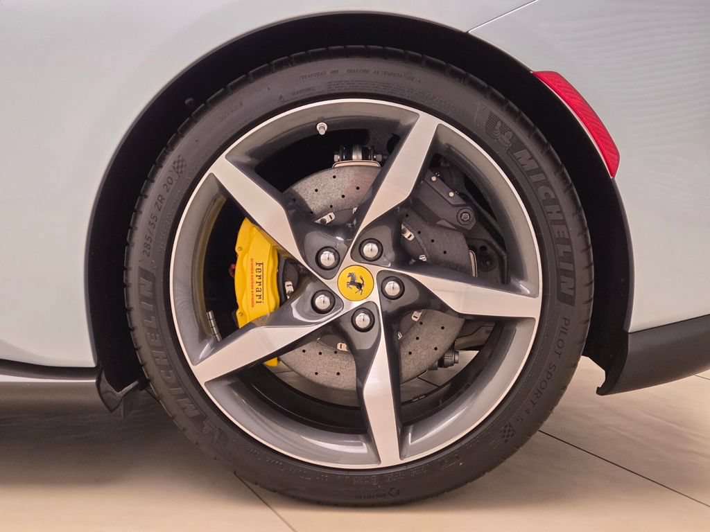 Used 2023 Ferrari Portofino M RWD image 15