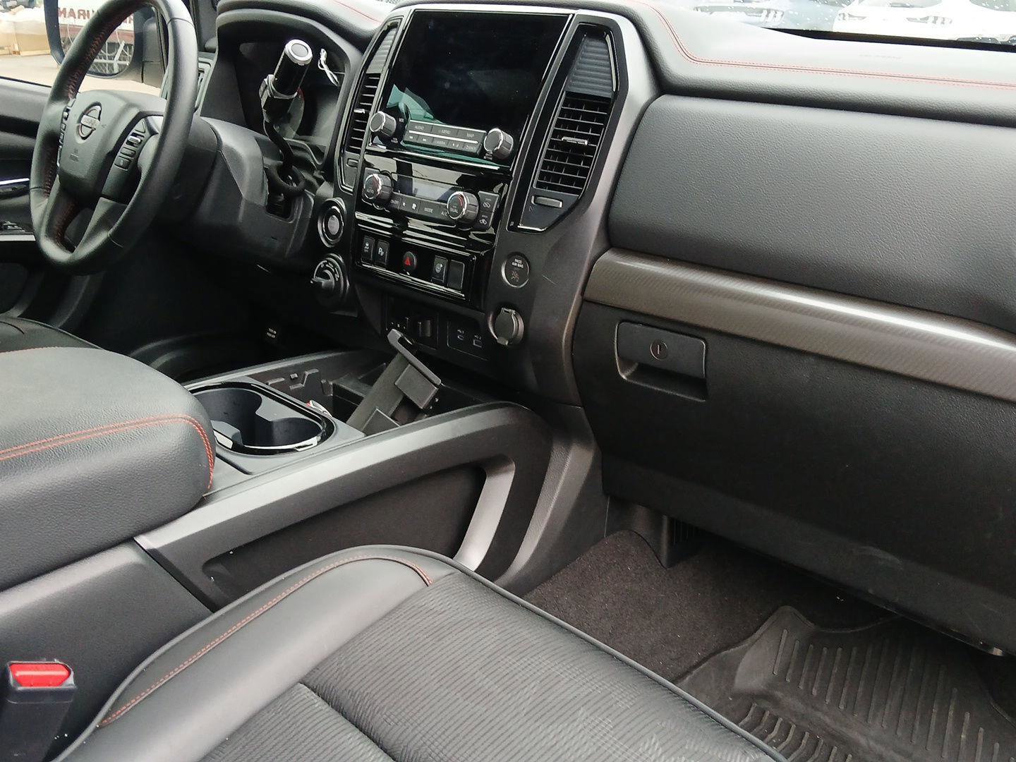 Used 2024 Nissan Titan PRO-4X w/ Pro-4x Utility Package AWD/4WD image 11
