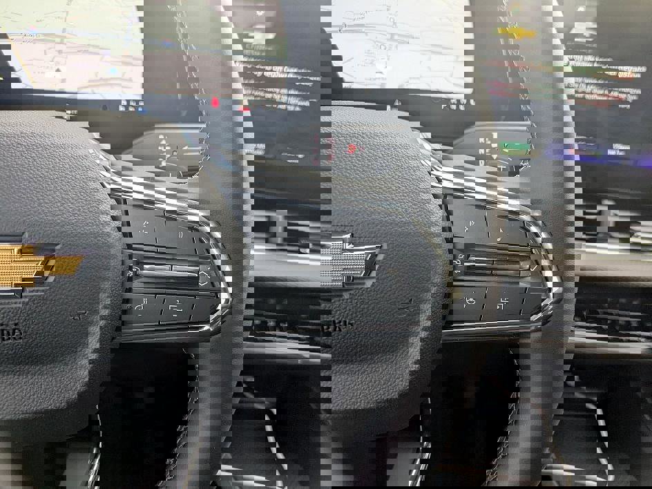 New 2026 Chevrolet Equinox LT w/ Convenience Package II image 17