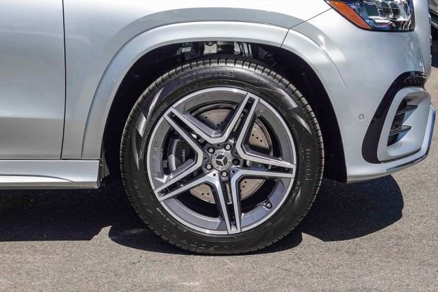 New 2025 Mercedes-Benz GLS 450 4MATIC image 10