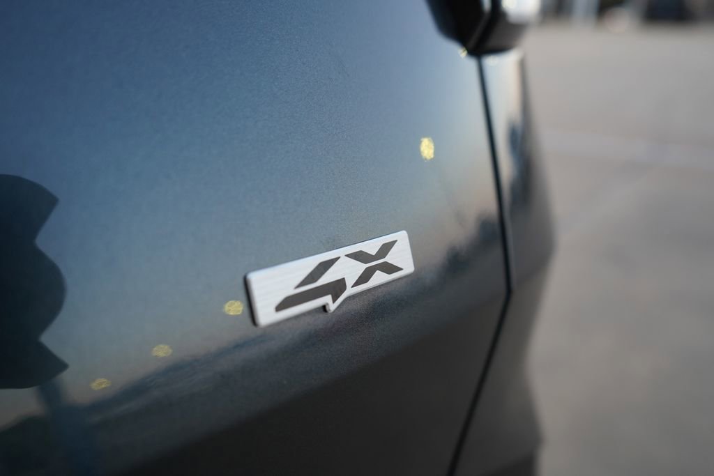 Used 2024 Kia Sportage LX image 7