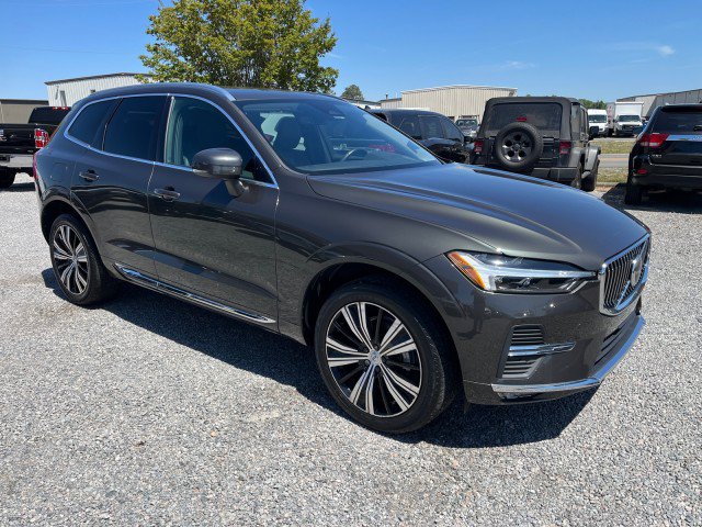Used 2022 Volvo XC60 B5 Inscription w/ Protection Package Premier FWD image 4