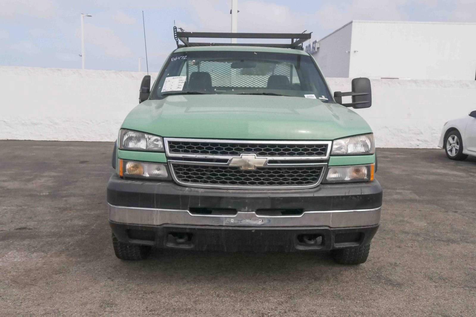 Used 2007 Chevrolet Silverado 2500 W/T RWD image 2