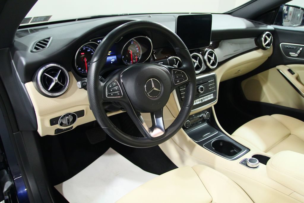 Used 2018 Mercedes-Benz CLA 250 4MATIC image 5