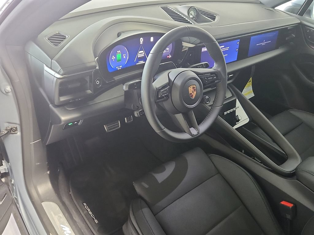 New 2026 Porsche Macan 4 Electric AWD/4WD image 4